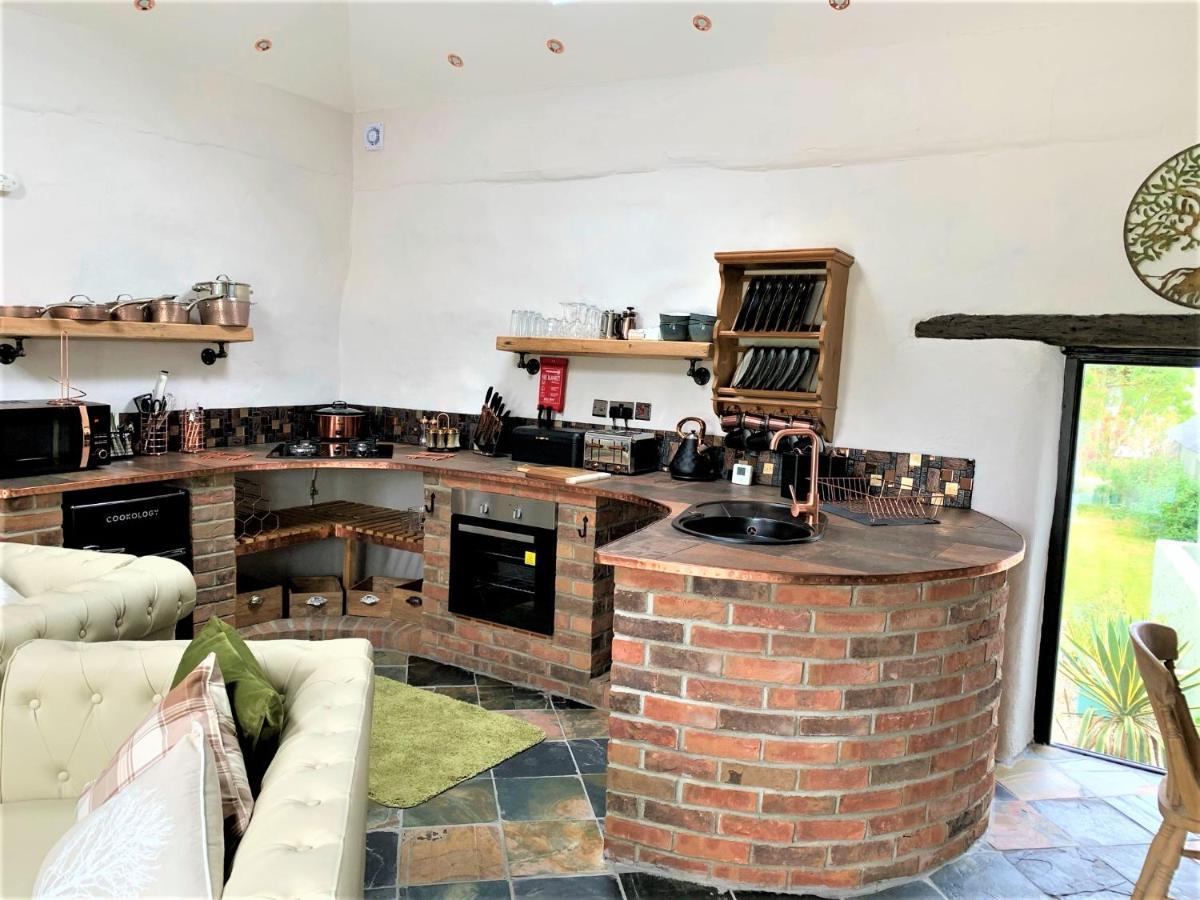 Byre Cottages & Log Cabin Cardigan Exteriér fotografie